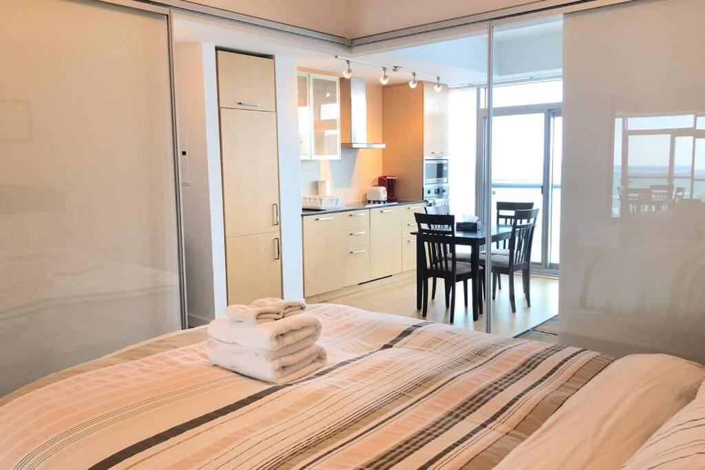 Ferienwohnung Magnificient View Next Cn Tower/Rogers/Union/Mtcc Toronto Exterior foto